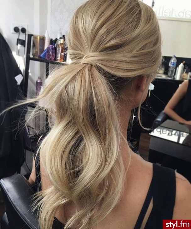 Blond Upięcie Kręcone Na co dzień Długie Fryzury