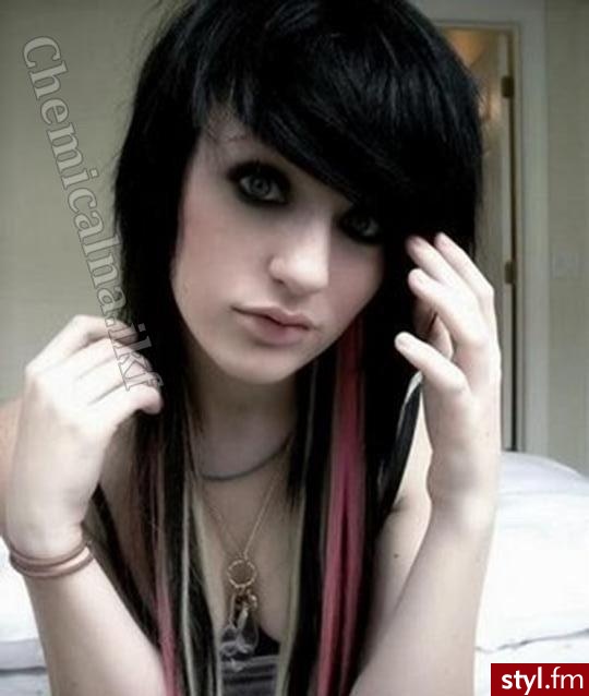 <3 - EMO Alternatywne Średnie Fryzury