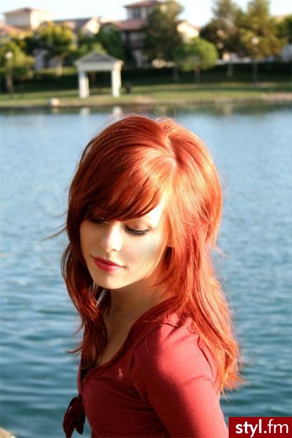 Średnie Fryzury