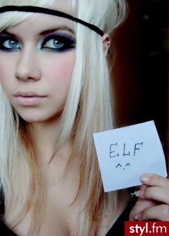 ślicznaa ;] - Długie Fryzury