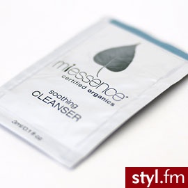 Miessence mleczko do czyszczenia twarzy oczu cera wrażliwa Miessence 150 ml - Emu Buty Moda
