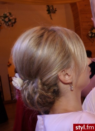 Blond Upięcie Proste z grzywką Ślubne Średnie Fryzury