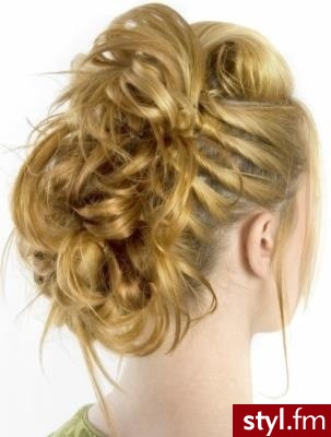 Blond Upięcie Kręcone Na co dzień Średnie Fryzury
