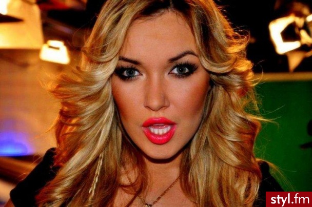 Blond Rozpuszczone Proste Na co dzień Średnie Fryzury