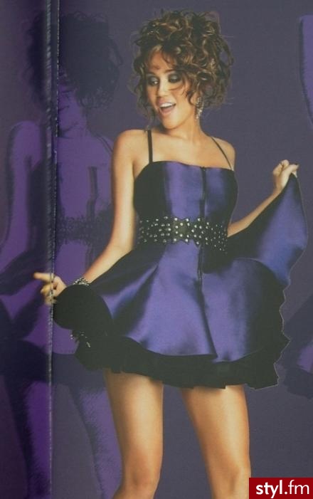 miley cyrus - Wieczorowe Średnie Fryzury