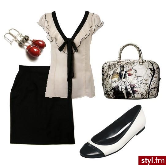 INFORMACJE:

bluzka Miss Selfridge
torebka Prada
buty H&M
spódnica, kolczyki allegro - Styler
