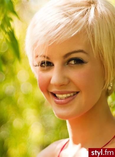 Blond Rozpuszczone Proste Na co dzień Krótkie Fryzury