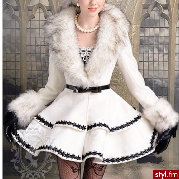 Poncza Okrycia Moda