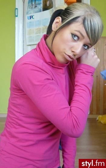 Średnie Fryzury