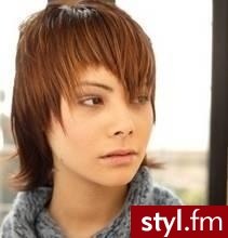 modna fryzury. Fryzury - włosy średnie. modna fryzury - Internetowy Katalog Fryzur IKF.com.pl, propozycje fryzur na każdą okazję np. fryzury na sylwester - Średnie Fryzury