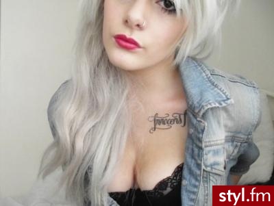 Blond Rozpuszczone Kręcone Na co dzień Długie Fryzury