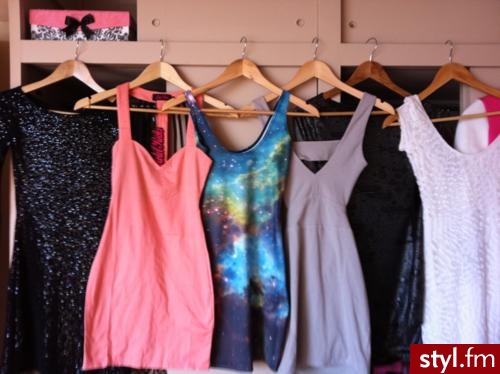 Sukienki Moda