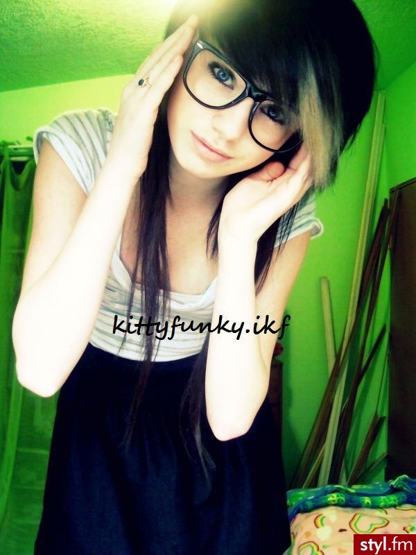 Średnie Fryzury