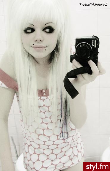 EMO Alternatywne Średnie Fryzury