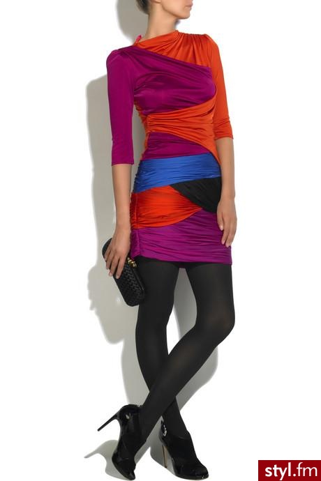 Emanuel Ungaro. Bluzeczka - $835 i spódniczka - $3,620. Razem tworzą niezwykle zgrany duet! - Pozostałe Ciuchy Moda