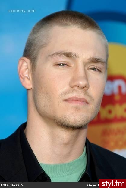 Jeśli jest napisz i podaj link ;)
Chad Michael Murray - Średnie Męskie Fryzury