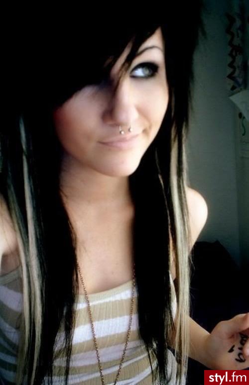 emo hair. nie chciało się dodać do emo - Długie Fryzury