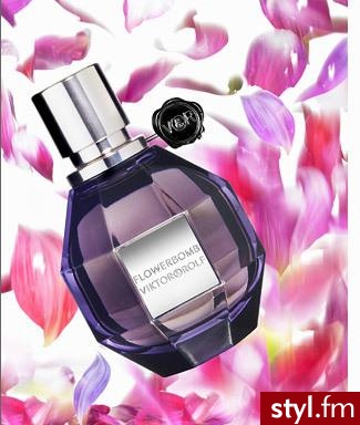 Moje ulubione perfumy VIKTOR&ROLF FLOWERBOMB EXTREME
 Bardzo tajemnicze i orientalne 50ml - 380 zł - Gadżety Inne Moda