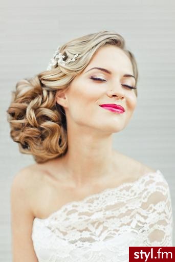 Blond Upięcie Kręcone Ślubne Długie Fryzury