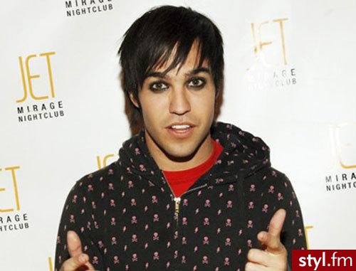 Pete Wentz =] - EMO Alternatywne Średnie Fryzury
