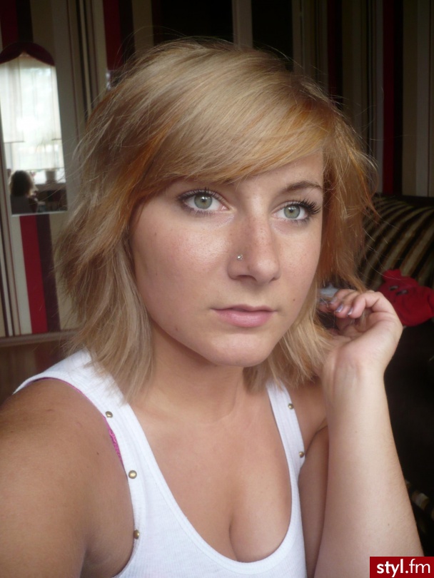 Blond Rozpuszczone Proste Na co dzień Średnie Fryzury