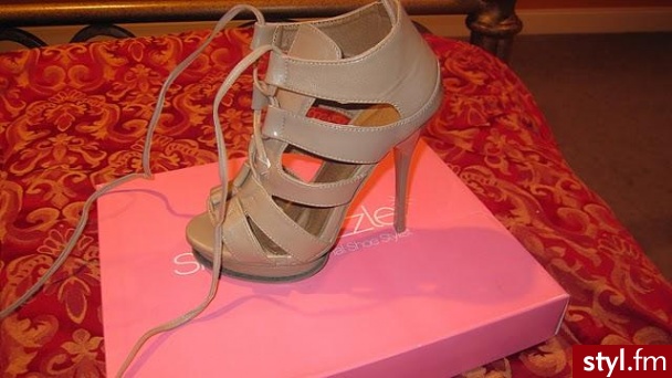 Szpilki Buty Moda