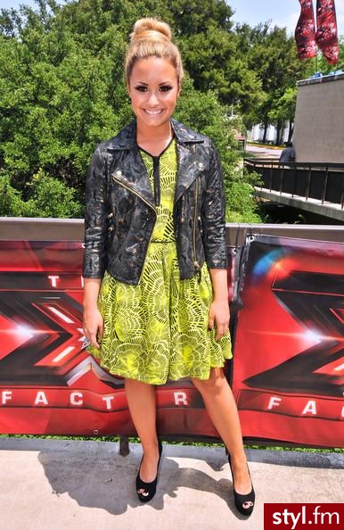 Demi Lovato - Moda uliczna Inne Moda