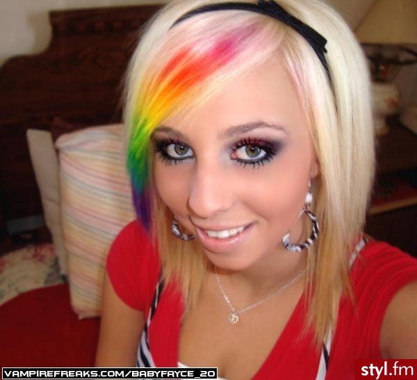EMO Alternatywne Średnie Fryzury