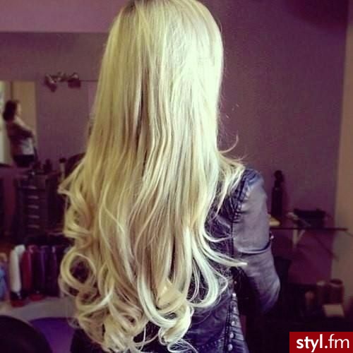 Blond Rozpuszczone Kręcone Na co dzień Długie Fryzury
