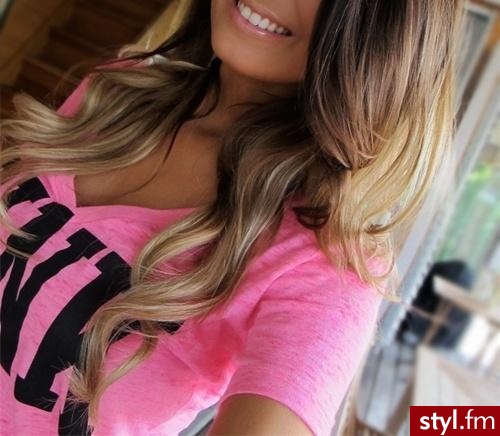 Blond Rozpuszczone Kręcone Na co dzień Długie Fryzury