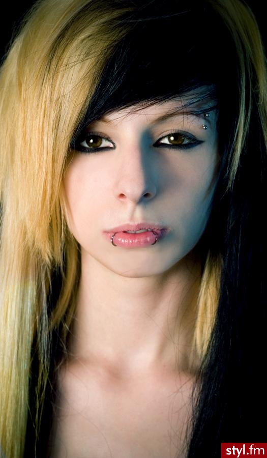 EMO Alternatywne Średnie Fryzury