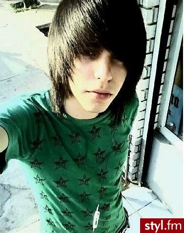 ;]. ;] - EMO Alternatywne Średnie Fryzury