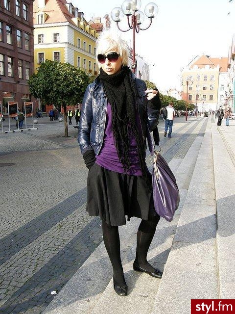 baleriny ze sklepu Vagabond, bluzka z lumpeksu, kurtka i szal z H&M, torebka ze sklepu Solar, okulary z Reserved i zegarek od Calvina Kleina. - Pozostałe Ciuchy Moda