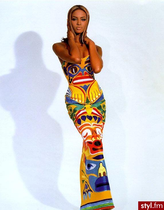 Sukienki Moda