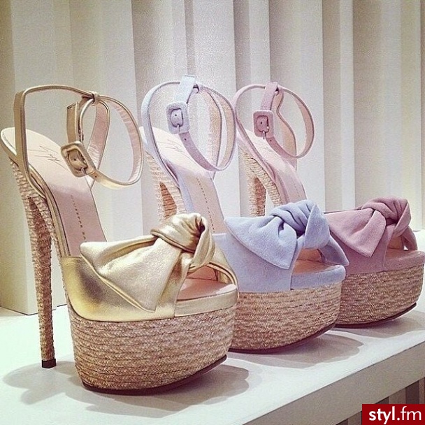 Szpilki Buty Moda