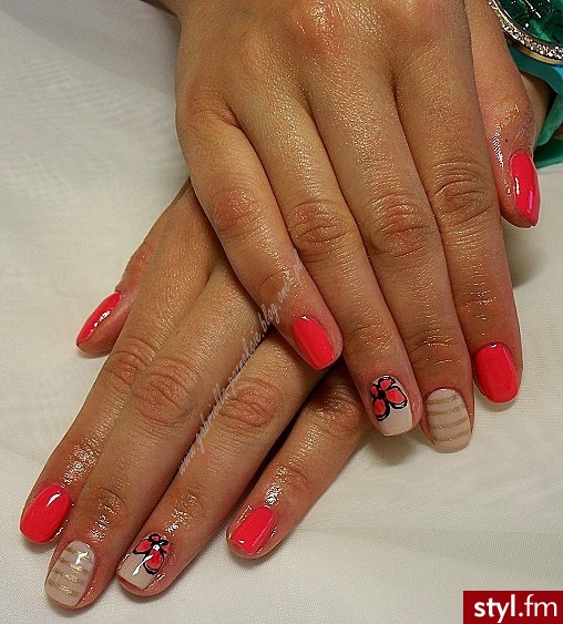 CND Shellac - Kwadratowe Żelami Naturalne Paznokcie