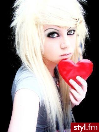 (\",) - EMO Alternatywne Średnie Fryzury