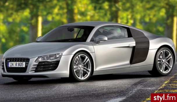 kierowcy audi uznawani sa za ogolnie wysportowanych i atrakcyjnych, zas kierowcy porsche za grubianskich i aroganckich...trzeba by tu spojrzec na dode i jej biale porsche ;) - Misz-masz