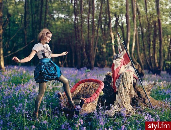 emma watson w sesji zdjęciowej dla  Teen Vogue’a.
Jak wam się podoba? - Pozostałe Ciuchy Moda