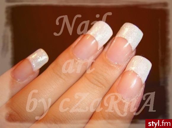 Glitter French - Paznokcie
