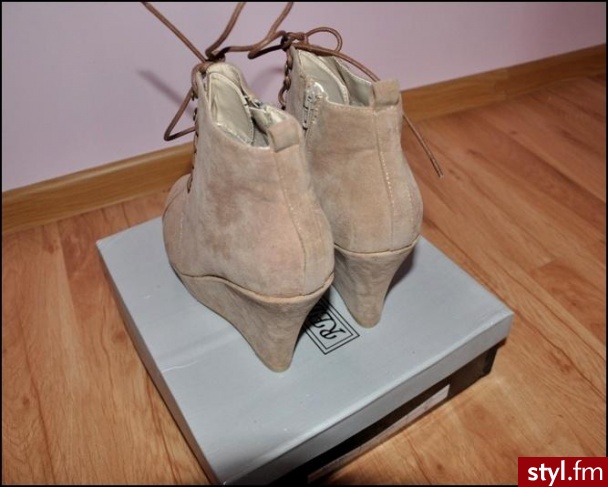 Pozostałe Buty Moda