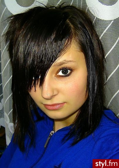 ;) - EMO Alternatywne Średnie Fryzury