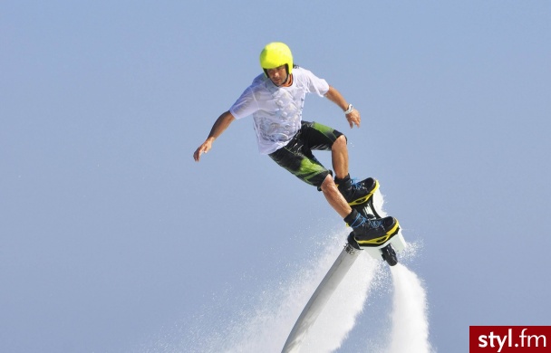 Prezenty ekstremalne https://prezentokracja.pl/flyboard-odlotowa-przygoda - Sport i fitness