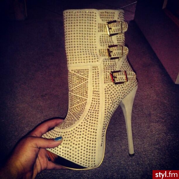Szpilki Buty Moda