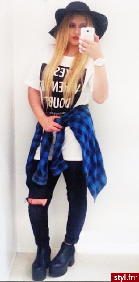 Hat: Primark   Shirt: Pull - T-shirt Ciuchy Moda