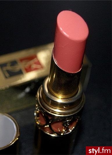 USTA USTA. YSL Rouge Volupté - Tender Peach #26 - Makijaże