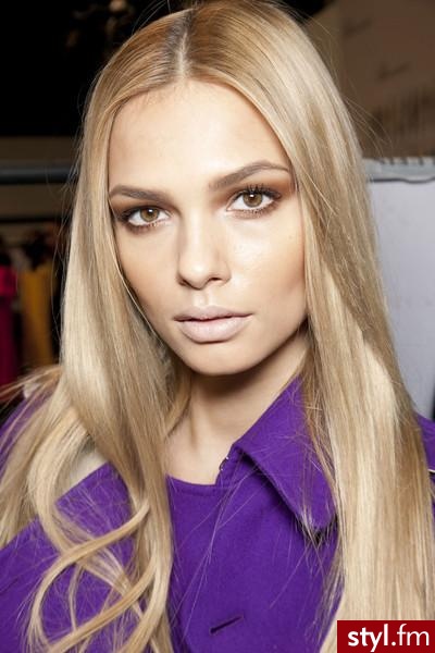 Blond Rozpuszczone Proste Na co dzień Długie Fryzury