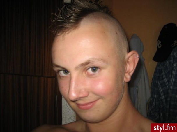 Miałem Wiele Irokezów I Tu Przedstawie Kilka Z Nich ^^ - Punk Rock Alternatywne Średnie Fryzury