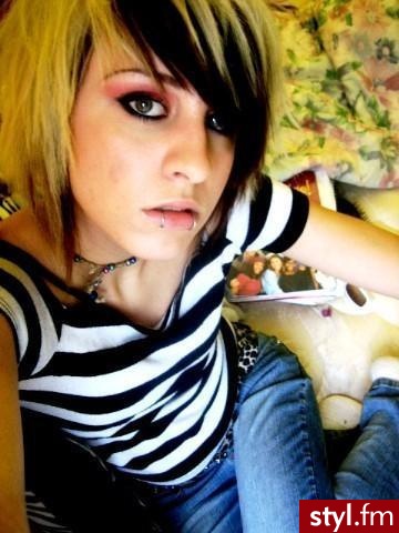 EMO Alternatywne Średnie Fryzury