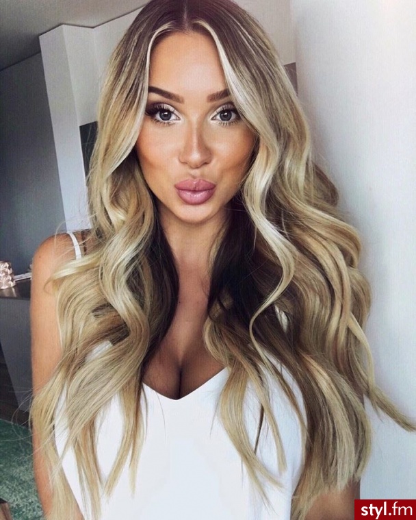 Blond Rozpuszczone Kręcone Na co dzień Długie Fryzury